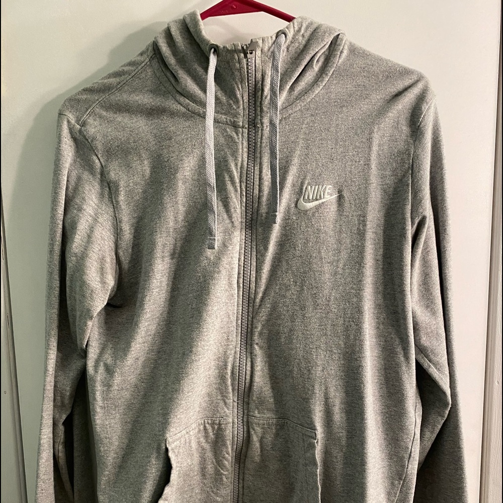 Mens Small nike sweater.